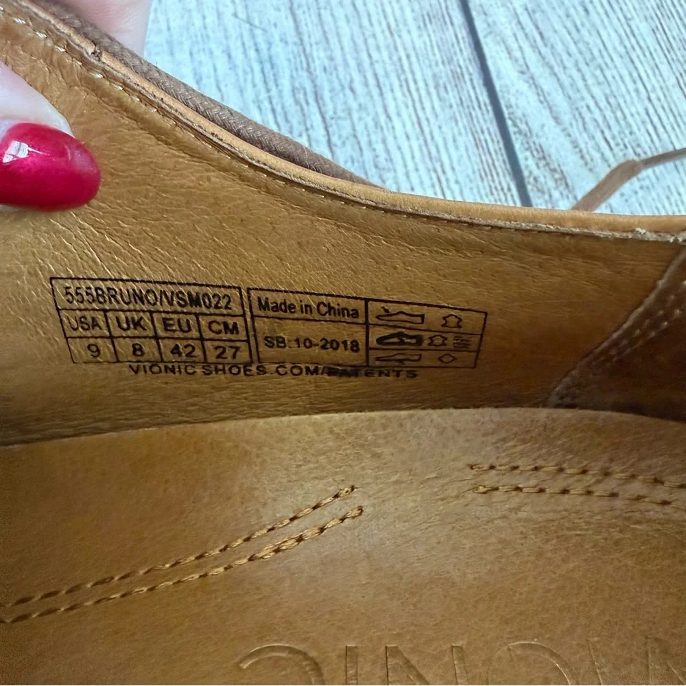 VIONIC Bruno Oxford Brown Shoes 9